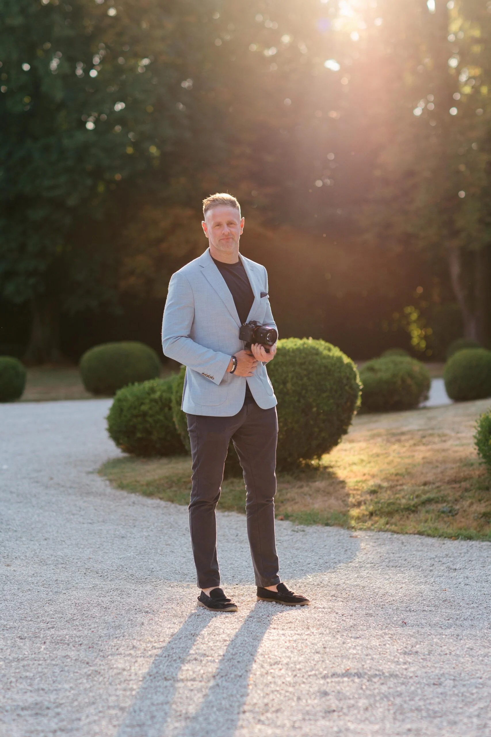 Best Wedding Videographer London filming golden hour shots across the city skyline